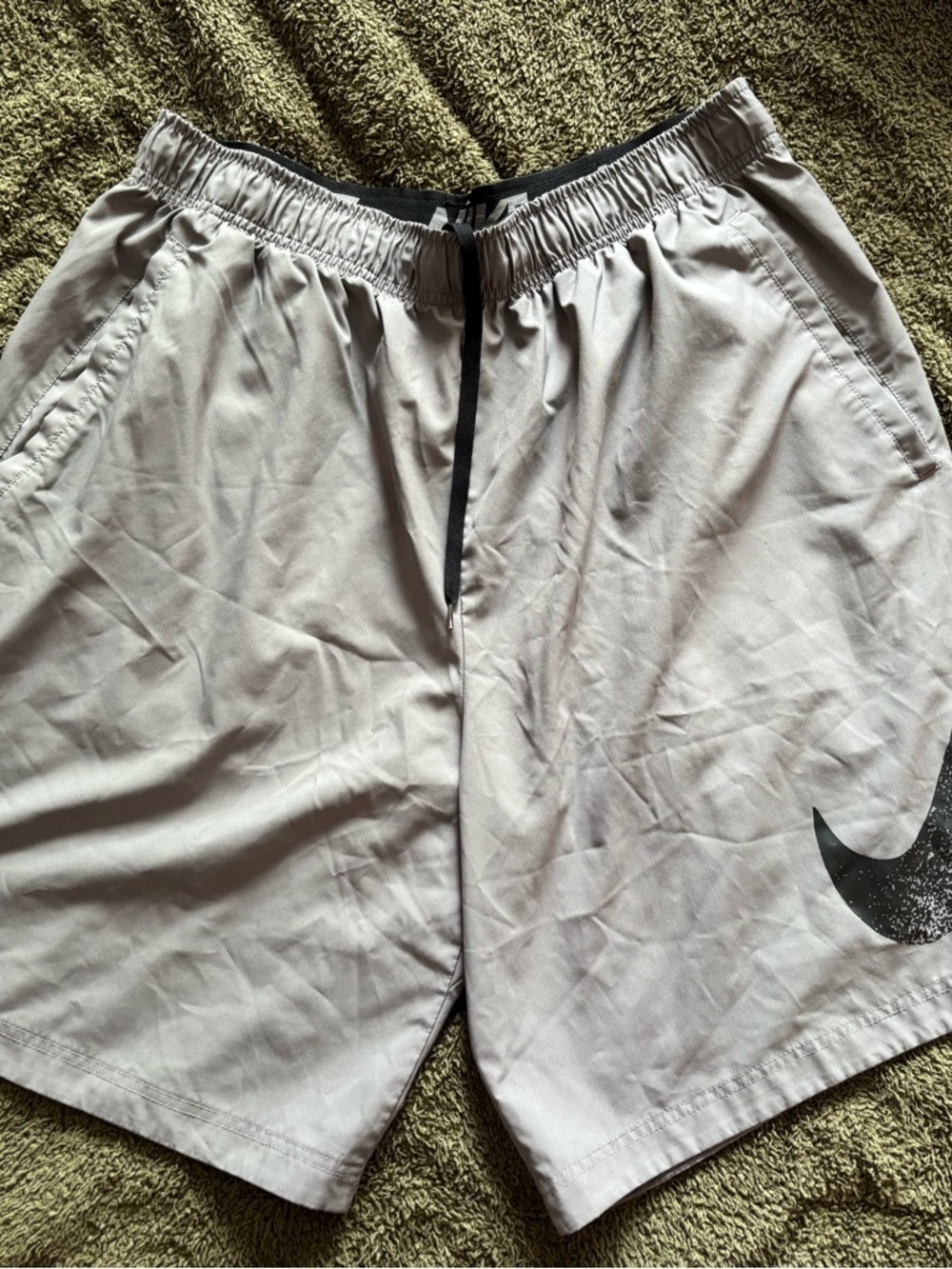 Nike Men's Light Gray Athletic Shorts with Black Drawstring